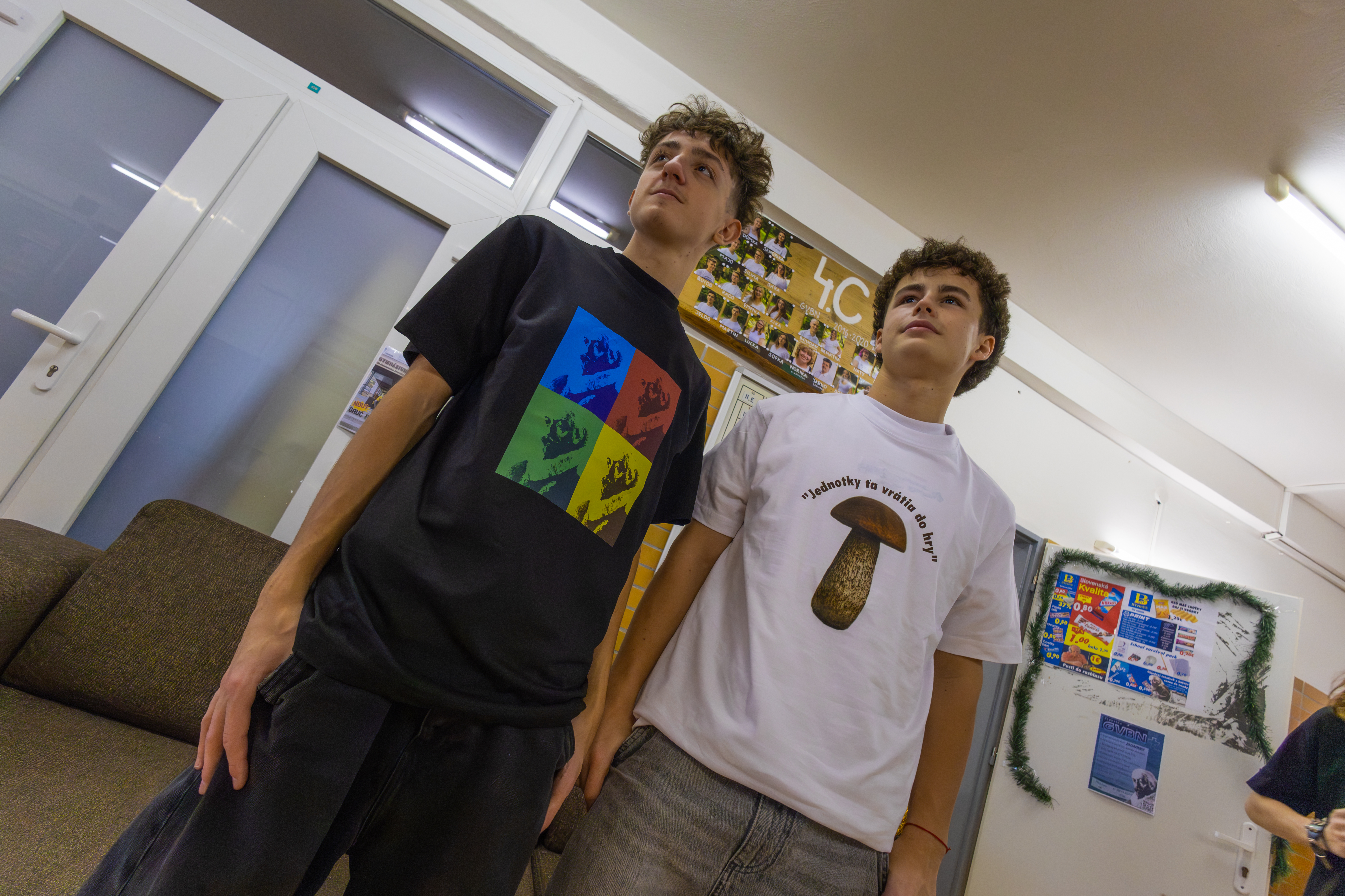 GVBN Merch – Vavrylin Benroe a Jednotky ťa vrátia do hry tričká gymnázia Prievidza